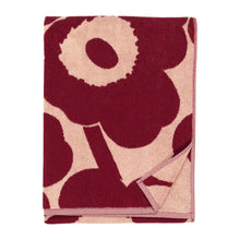 Naložite sliko v pregledovalnik galerije, Kopalna brisača Unikko temno rdeča, roza Marimekko