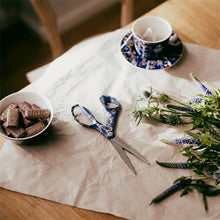 Naložite sliko v pregledovalnik galerije, Škarje 21 cm Taika modra Fiskars x Iittala