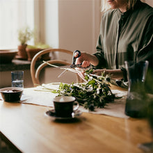 Naložite sliko v pregledovalnik galerije, Škarje 21 cm Taika modra Fiskars x Iittala