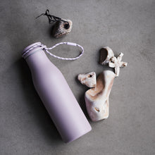 Naložite sliko v pregledovalnik galerije, Termo kovinska steklenička GRAND CRU 0,5l lavanda ROSENDAHL