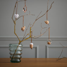 Naložite sliko v pregledovalnik galerije, Okrasek za praznično drevo NORDIC TALES Želod ROSENDAHL