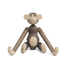 Naložite sliko v pregledovalnik galerije, Lesena dekorativna figura MONKEY mala hrast KAY BOJESEN