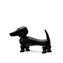 Naložite sliko v pregledovalnik galerije, Lesena dekorativna figura JAZBEČAR mali črn KAY BOJESEN