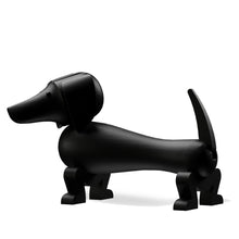 Naložite sliko v pregledovalnik galerije, Lesena dekorativna figura JAZBEČAR srednja velikost črn KAY BOJESEN