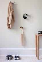 Naložite sliko v pregledovalnik galerije, Stenski obešalnik Butterflies Mini svetlo siv Umage