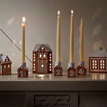 Naložite sliko v pregledovalnik galerije, Keramičen adventni svečnik Gingerbread Kähler