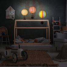 Naložite sliko v pregledovalnik galerije, Dekorativen balon z LED lučjo Royal Aero moder Authentic Models