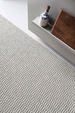 Naložite sliko v pregledovalnik galerije, PREPROGA PEMBA powder green BRITA SWEDEN