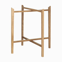 Naložite sliko v pregledovalnik galerije, Leseno stojalo za klubsko mizico s pladnjem premera 46cm Marimekko