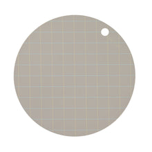 Naložite sliko v pregledovalnik galerije, Set 2 okroglih silikonskih pogrinjkov Hokei, OYOY