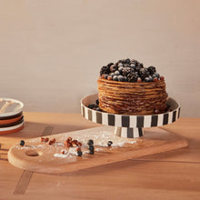 Naložite sliko v pregledovalnik galerije, Pladenj / stojalo za torto TOPPU TRAY LARGE črno-bel OYOY