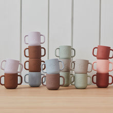 Naložite sliko v pregledovalnik galerije, Set 2 skodelic za otroke iz silikona KAPPU modra/čoko OYOY