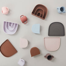 Naložite sliko v pregledovalnik galerije, Set 2 skodelic za otroke iz silikona KAPPU OYOY