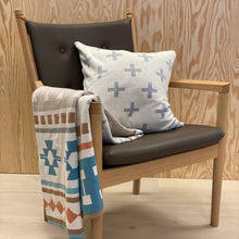 Naložite sliko v pregledovalnik galerije, Prevleka za blazino Anna Funky Doris