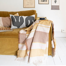 Naložite sliko v pregledovalnik galerije, Volnena prevleka za blazino iz merino mešanice Early Bird Brita Sweden