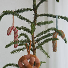 Naložite sliko v pregledovalnik galerije, Obesek za božično drevo SUGAR CANE OYOY
