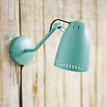 Naložite sliko v pregledovalnik galerije, Stenska luč Dynamo Superliving, več barv