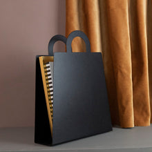 Naložite sliko v pregledovalnik galerije, Stojalo za revije MAGBAG Maze Interior, več barv