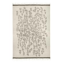 Naložite sliko v pregledovalnik galerije, Volnena preproga SAARISTO bela-siva Finarte