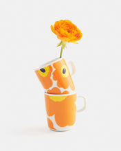 Naložite sliko v pregledovalnik galerije, Skodelica Oiva Unikko 60th Anniversary  2,5 dl oranžna Marimekko
