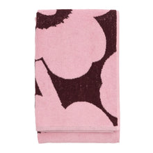 Naložite sliko v pregledovalnik galerije, Kopalna brisača Unikko 70x150cm vinsko rdeča, roza Marimekko
