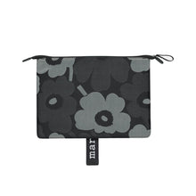 Naložite sliko v pregledovalnik galerije, Etui za prenosnik 13&quot; Unikko siv, črn Marimekko
