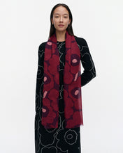 Naložite sliko v pregledovalnik galerije, Volnen šal Fiore Unikko temno rdeča Marimekko

