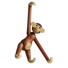 Naložite sliko v pregledovalnik galerije, Lesena dekorativna figura MONKEY mala teak/limba KAY BOJESEN
