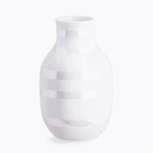 Naložite sliko v pregledovalnik galerije, Keramična vaza OMAGGIO 12,5 cm perla Kähler
