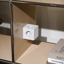 Naložite sliko v pregledovalnik galerije, Električni razdelilec SQUARE 1 USB siv AVOLT
