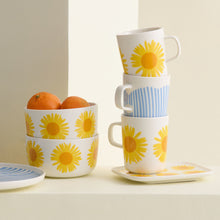 Naložite sliko v pregledovalnik galerije, Skodelica 2,5 dl Oiva - Auringonkukka Marimekko
