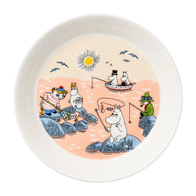 Naložite sliko v pregledovalnik galerije, Krožnik Moomin Fishing 19cm MOOMINbyARABIA
