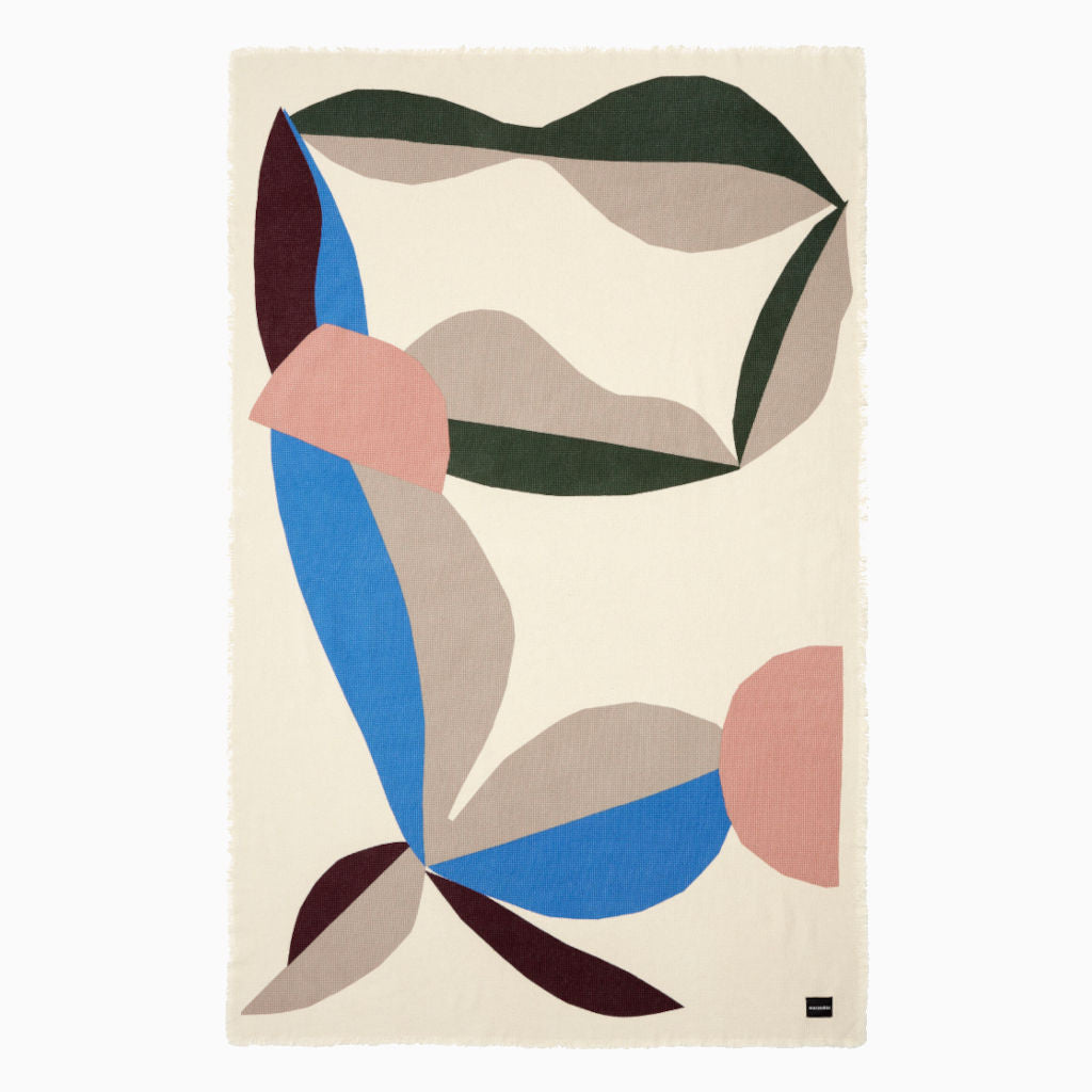 Lahka poletna odeja / pregrinjalo Berry 130 x 180 cmMarimekko