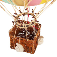Naložite sliko v pregledovalnik galerije, Dekorativen balon Royal Aero pastelno mavrična Authentic Models
